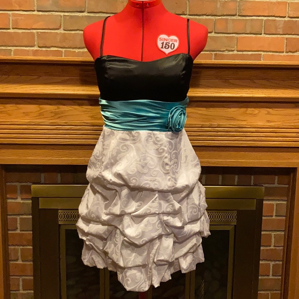 EUC sz 9/10 Josh & Jazz dress